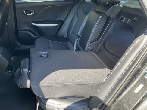 Used 2025 Kia K4 GT-Line w/ GT-Line Sunroof Package FWD image 40