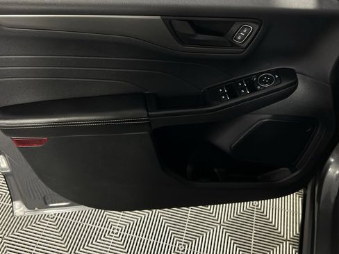 Used 2025 Ford Escape Active image 24