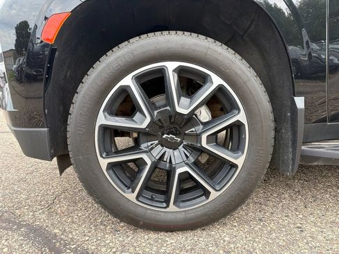 Used 2023 Chevrolet Tahoe RST AWD/4WD image 9