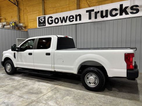 Used 2019 Ford F250 XL w/ Camper Package RWD image 5