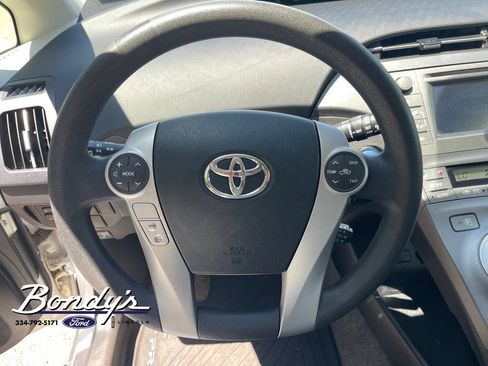 Used 2013 Toyota Prius Two FWD image 7