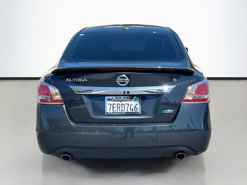 Used 2014 Nissan Altima 2.5 S w/ Sport Value Package FWD image 6