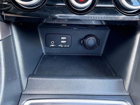 Used 2023 Subaru Forester Premium image 28