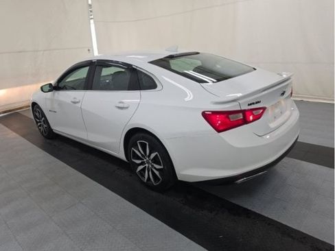 Used 2023 Chevrolet Malibu RS FWD image 3