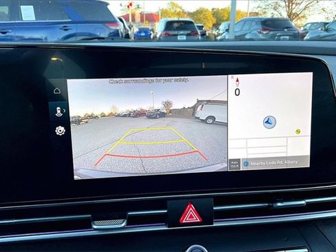 Used 2024 Hyundai Elantra SEL image 14