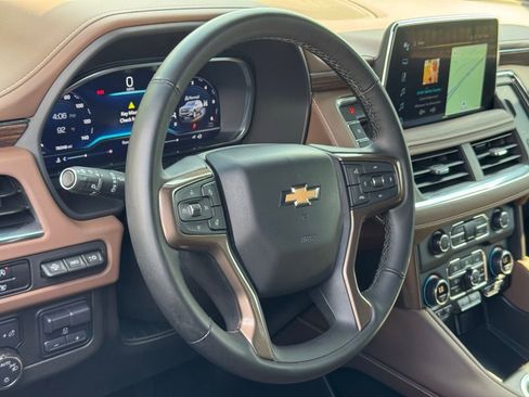 Used 2024 Chevrolet Suburban High Country image 28