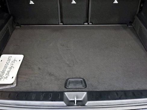 Certified 2025 Mercedes-Benz GLB 250 image 11