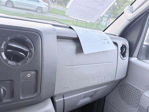 Used 2012 Ford E-250 and Econoline 250 w/ Commercial Cargo Van Pkg RWD image 24