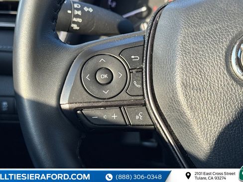 Used 2024 Toyota Camry SE image 26