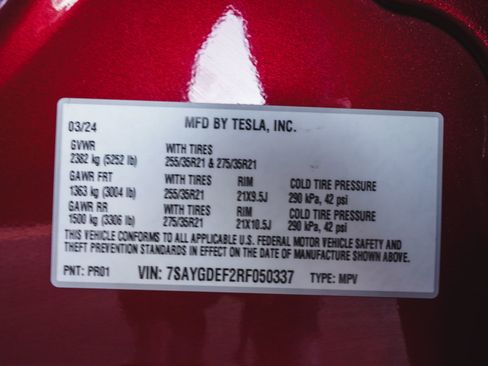 Used 2024 Tesla Model Y Performance image 12