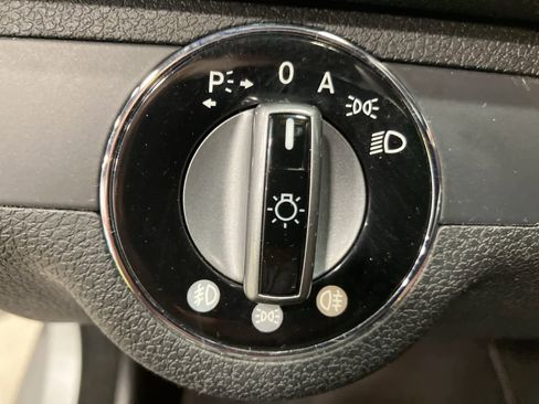 Used 2008 Mercedes-Benz C 300 Sedan image 16