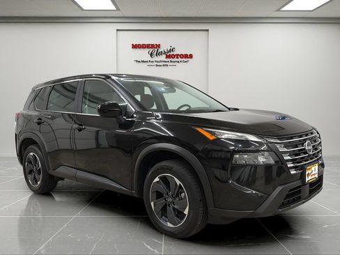 Used 2024 Nissan Rogue SV FWD image 1
