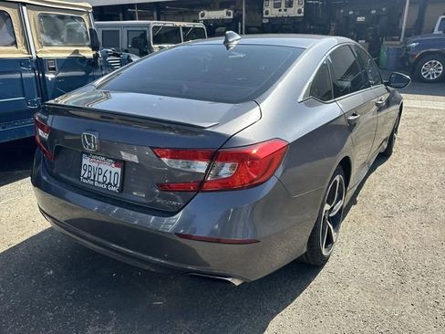 Used 2018 Honda Accord Sport image 4