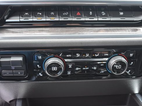 Used 2023 Chevrolet Silverado 1500 LTZ w/ LTZ Convenience Package II AWD/4WD image 25