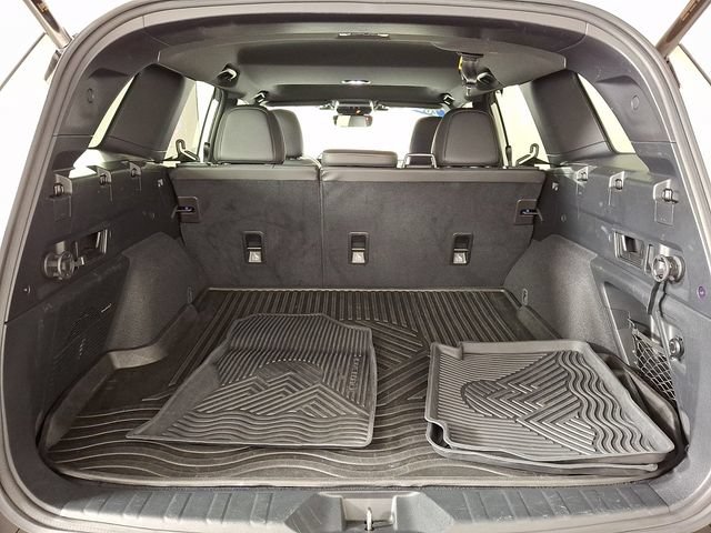 Certified 2026 Subaru Outback Limited AWD/4WD image 30