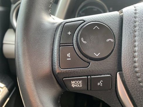 Used 2017 Toyota RAV4 Limited AWD/4WD image 19