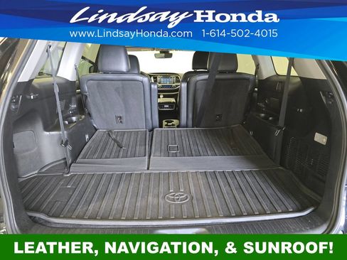 Used 2018 Toyota Highlander SE AWD/4WD image 8