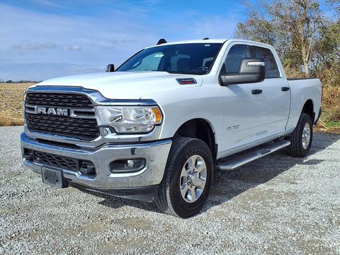 Used 2024 RAM 2500 Big Horn w/ Bed Utility Group image 29