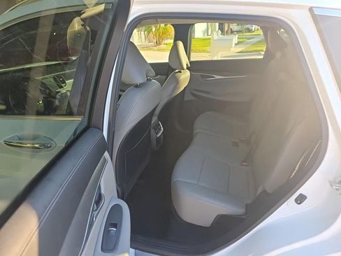 Used 2023 INFINITI QX50 Luxe FWD image 3