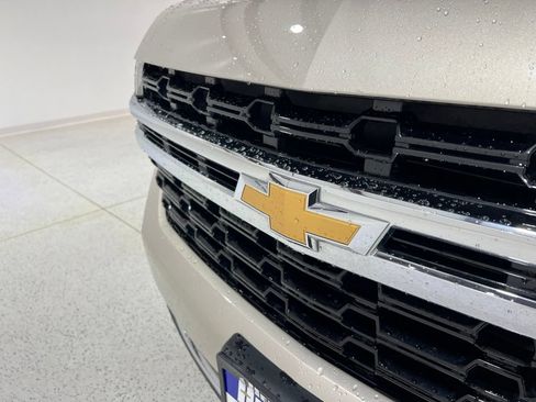Used 2021 Chevrolet Suburban LS AWD/4WD image 26