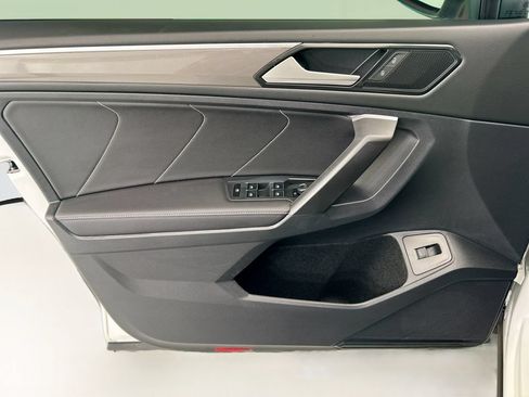 Used 2024 Volkswagen Tiguan SE R-Line FWD image 22