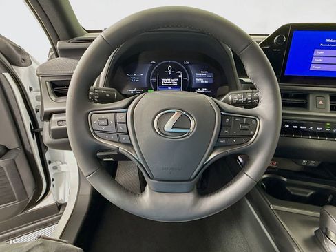 New 2026 Lexus UX 300h FWD image 10