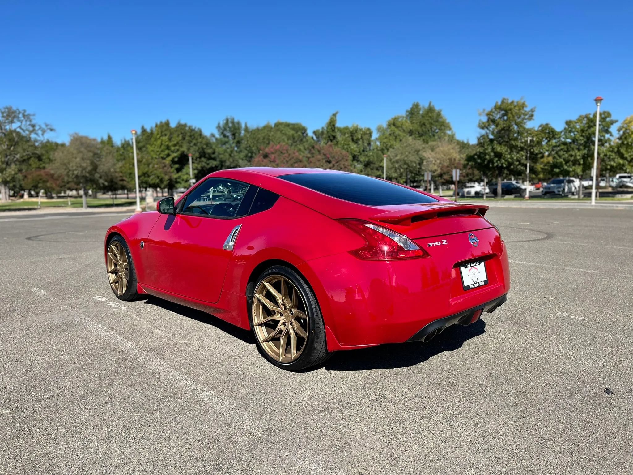 Used 2015 Nissan 370Z Coupe RWD image 7