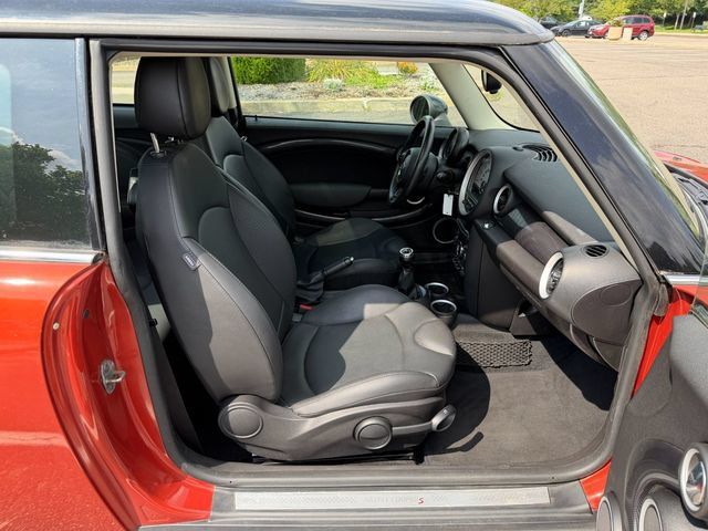 Used 2013 MINI Cooper S FWD image 10