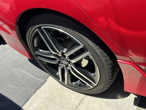Used 2017 Honda Accord Sport image 9