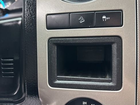 Used 2017 Ford Expedition XLT image 21