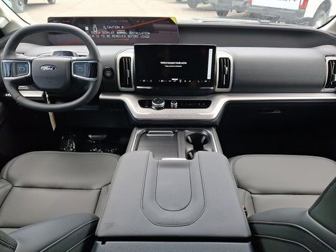 New 2026 Ford Expedition Max Active AWD/4WD image 8