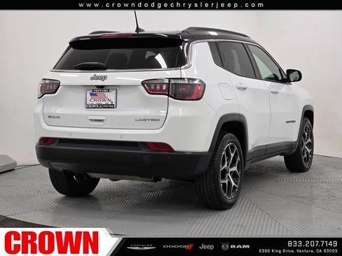Used 2025 Jeep Compass Limited AWD/4WD image 7