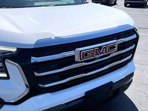Used 2025 GMC Terrain Elevation AWD/4WD image 28