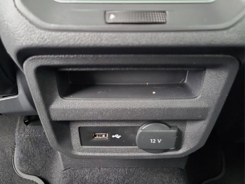 Used 2018 Volkswagen Tiguan SEL image 11