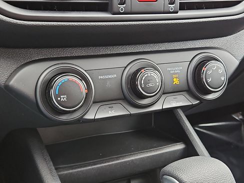 Used 2024 Kia Forte LXS w/ LXS Technology Package image 14