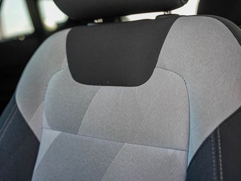 Used 2024 Chevrolet Trax RS w/ Driver Confidence Package image 26