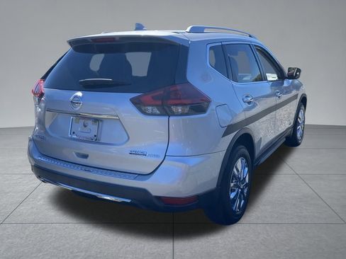 Used 2020 Nissan Rogue S w/ Special Edition Package image 17