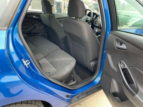 Used 2018 Ford Focus SE FWD image 58