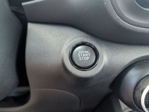 Used 2025 Hyundai Venue Limited FWD image 33