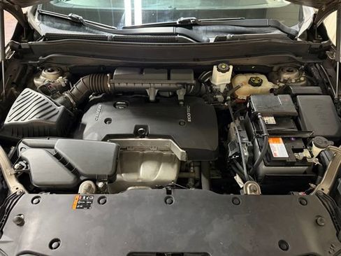 Used 2017 Buick Envision Essence FWD image 46