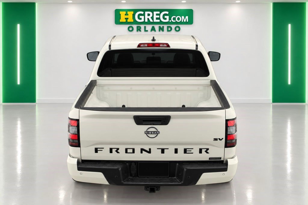Used 2023 Nissan Frontier SV w/ Midnight Edition Package RWD image 8