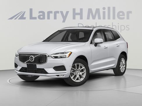Used 2018 Volvo XC60 T5 Momentum w/ Vision Package AWD/4WD image 1