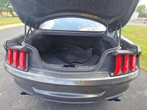 Used 2019 Ford Mustang Coupe w/ Black Accent Package RWD image 44