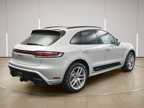 Certified 2026 Porsche Macan S AWD/4WD image 22