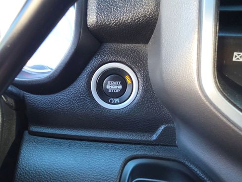 Used 2022 RAM 2500 Big Horn image 17