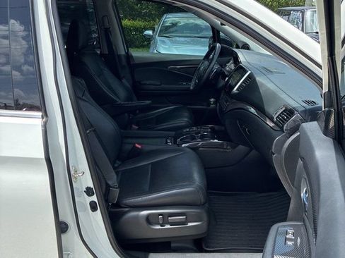 Used 2018 Honda Pilot Elite image 14