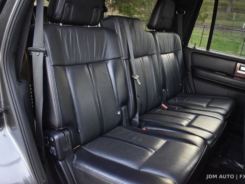 Used 2017 Lincoln Navigator Select AWD/4WD image 15