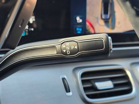 Certified 2024 Mercedes-Benz GLE 450e 4MATIC image 34