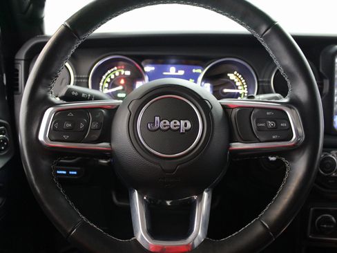 Used 2023 Jeep Wrangler Unlimited Sahara w/ Cold Weather Group image 30