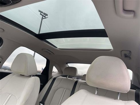 Certified 2024 Hyundai Sonata SEL w/ Convenience Package image 13